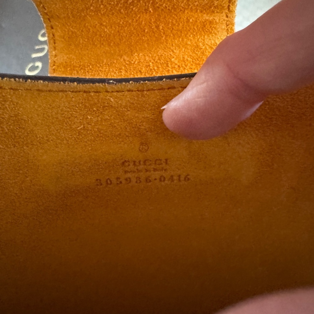 Gucci Orange Leather Sleeve - Picture 5 of 8